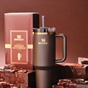 STANLEY Limited Edition THE CHOCOLATE GOLD QUENCHER H2.0 FLOWSTATE TUMBLER 40 OZ
